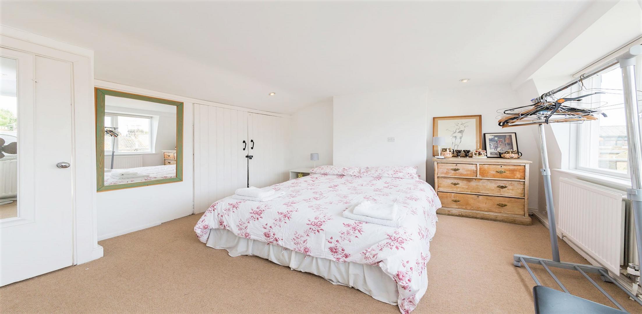 Modern Studio Claremont road, cricklewood